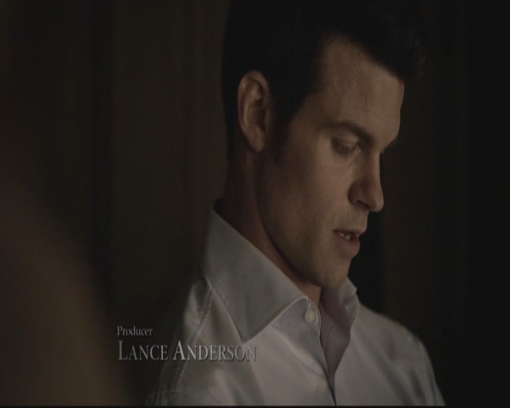 VampireDiariesWorld-dot-org_TheOriginals1x15LeGrandGuignol0221.jpg