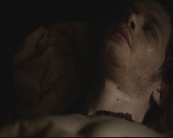 VampireDiariesWorld-dot-org_TheOriginals1x15LeGrandGuignol0224.jpg