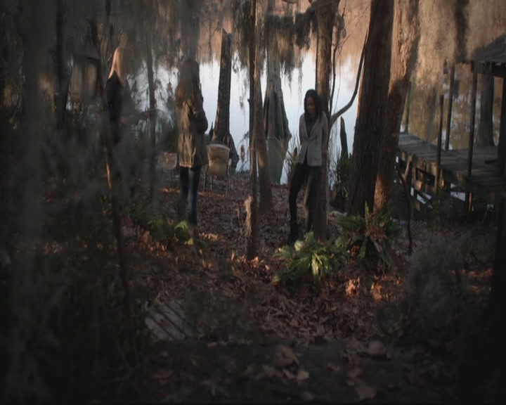 VampireDiariesWorld-dot-org_TheOriginals1x15LeGrandGuignol0274.jpg