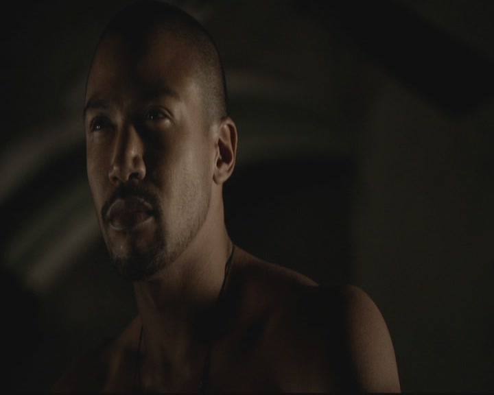 VampireDiariesWorld-dot-org_TheOriginals1x17MoonOverBourbonStreet0081.jpg