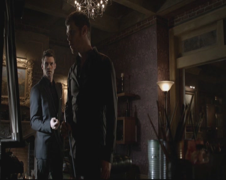 VampireDiariesWorld-dot-org_TheOriginals1x17MoonOverBourbonStreet0185.jpg