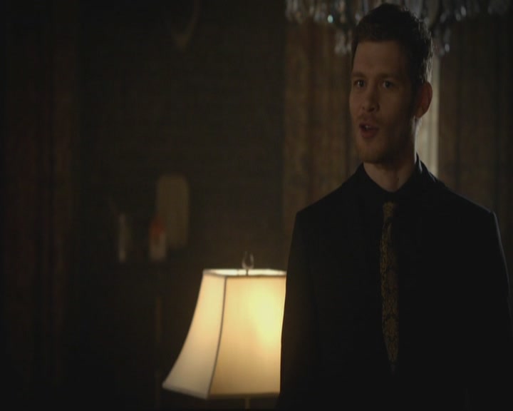 VampireDiariesWorld-dot-org_TheOriginals1x17MoonOverBourbonStreet1313.jpg