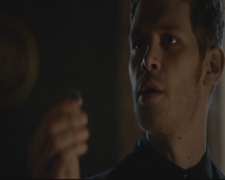 VampireDiariesWorld-dot-org_TheOriginals1x17MoonOverBourbonStreet1421.jpg