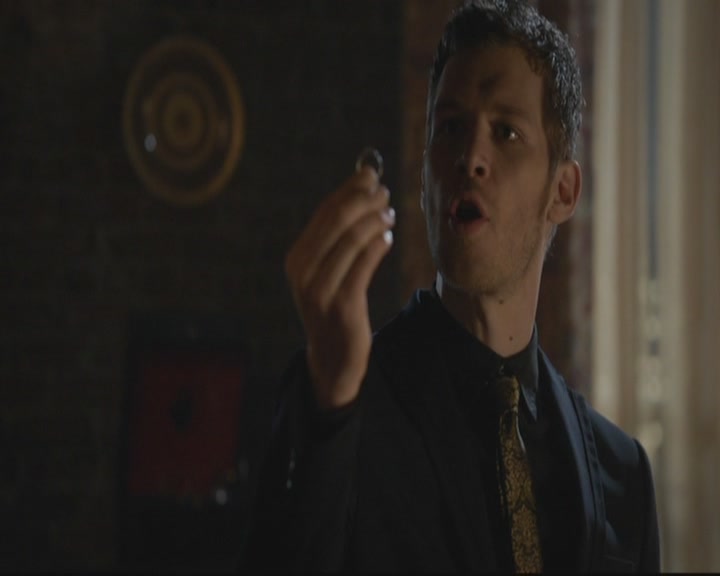 VampireDiariesWorld-dot-org_TheOriginals1x17MoonOverBourbonStreet1432.jpg