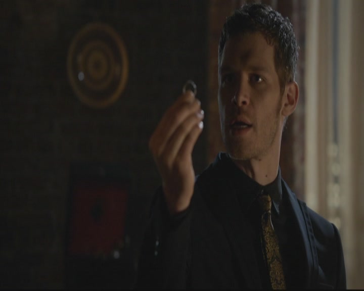 VampireDiariesWorld-dot-org_TheOriginals1x17MoonOverBourbonStreet1433.jpg