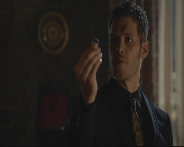 VampireDiariesWorld-dot-org_TheOriginals1x17MoonOverBourbonStreet1435.jpg