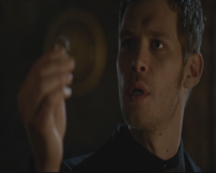 VampireDiariesWorld-dot-org_TheOriginals1x17MoonOverBourbonStreet1440.jpg