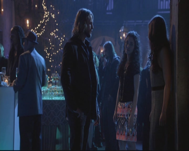 VampireDiariesWorld-dot-org_TheOriginals1x17MoonOverBourbonStreet1479.jpg