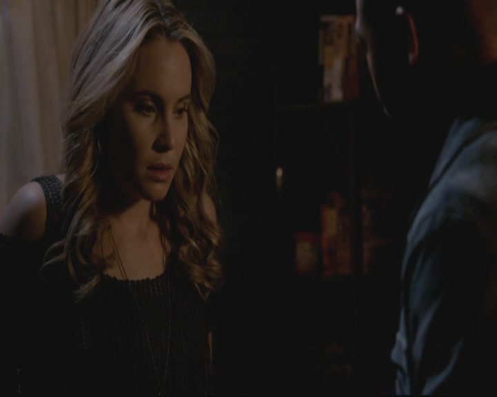 VampireDiariesWorld-dot-org_TheOriginals1x17MoonOverBourbonStreet1619.jpg