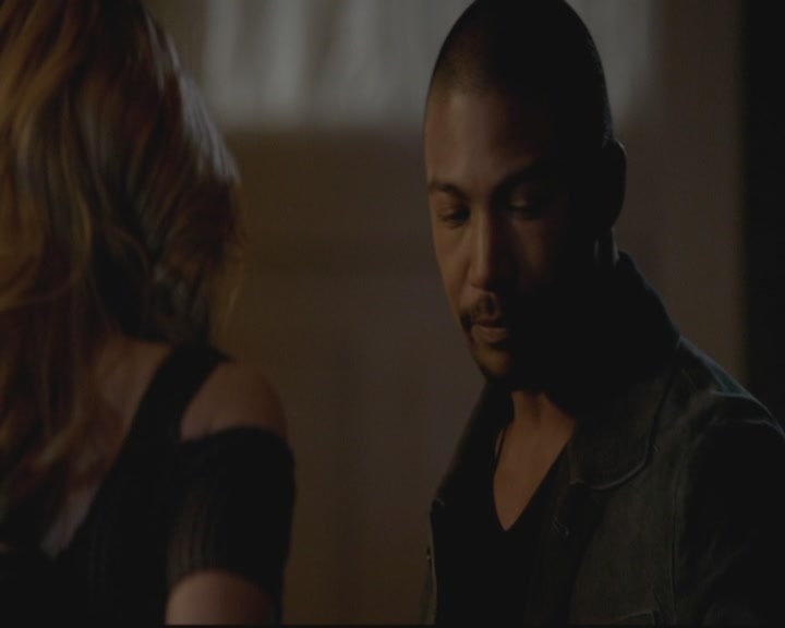 VampireDiariesWorld-dot-org_TheOriginals1x17MoonOverBourbonStreet1621.jpg