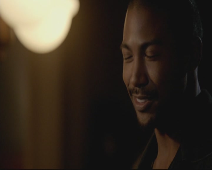 VampireDiariesWorld-dot-org_TheOriginals1x17MoonOverBourbonStreet1632.jpg