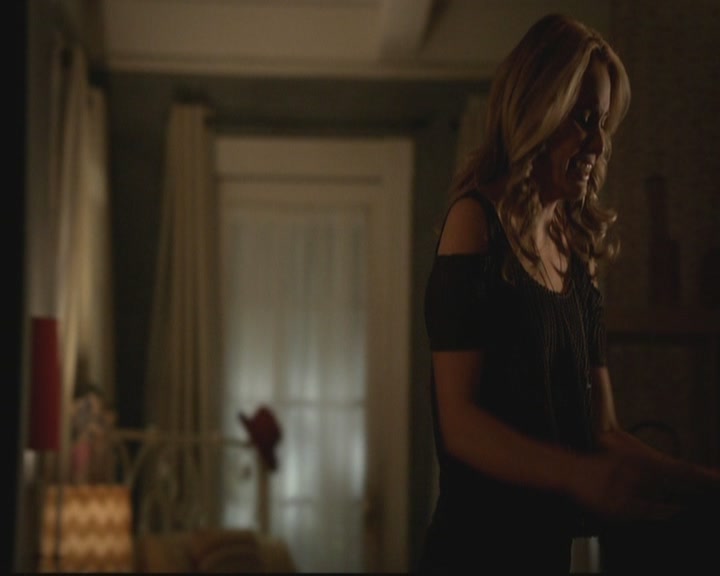 VampireDiariesWorld-dot-org_TheOriginals1x17MoonOverBourbonStreet1924.jpg