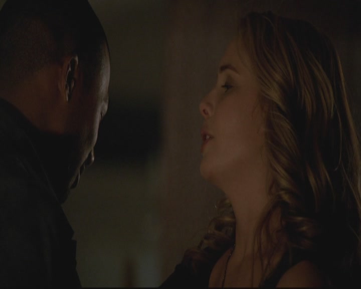 VampireDiariesWorld-dot-org_TheOriginals1x17MoonOverBourbonStreet1943.jpg