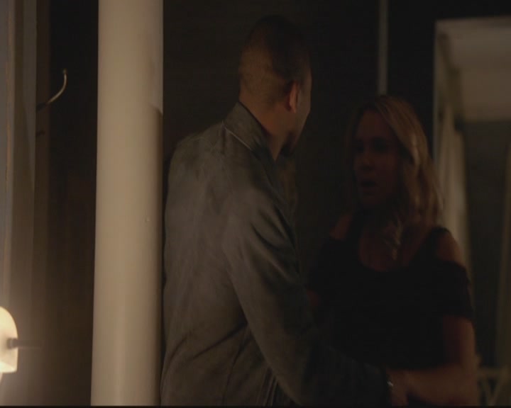 VampireDiariesWorld-dot-org_TheOriginals1x17MoonOverBourbonStreet1968.jpg