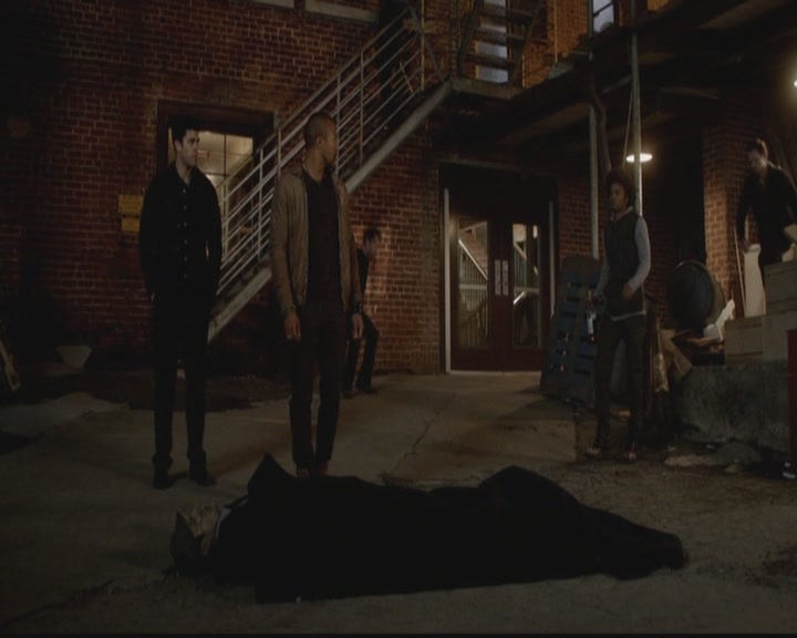 VampireDiariesWorld-dot-org_TheOriginals1x18TheBigUneasy2224.jpg