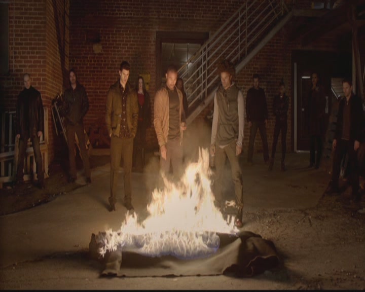 VampireDiariesWorld-dot-org_TheOriginals1x18TheBigUneasy2256.jpg