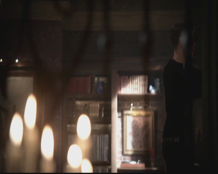 VampireDiariesWorld-dot-org_TheOriginals1x19AnUnblinkingDeath0328.jpg