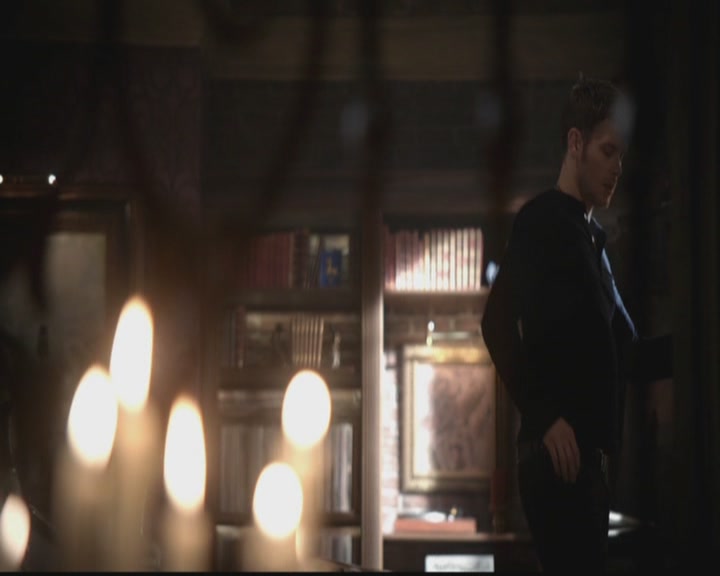 VampireDiariesWorld-dot-org_TheOriginals1x19AnUnblinkingDeath0329.jpg