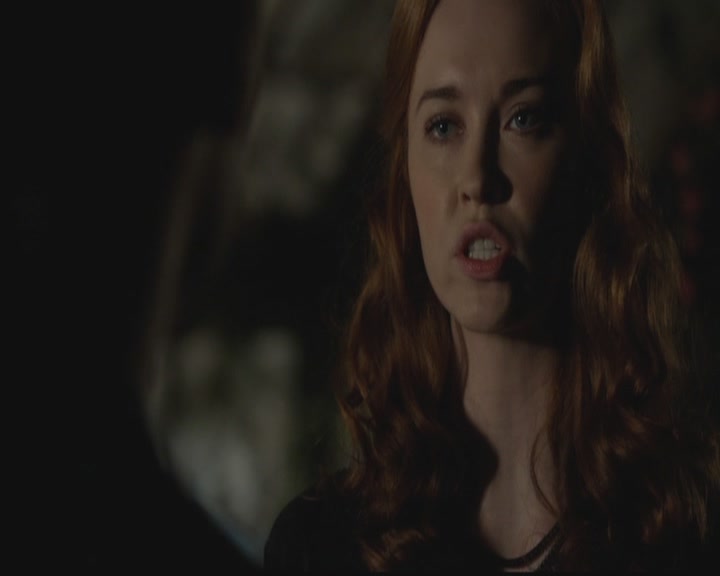 VampireDiariesWorld-dot-org_TheOriginals1x19AnUnblinkingDeath1942.jpg