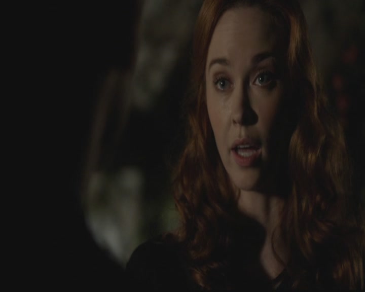 VampireDiariesWorld-dot-org_TheOriginals1x19AnUnblinkingDeath1945.jpg