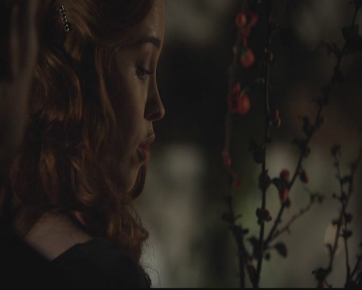 VampireDiariesWorld-dot-org_TheOriginals1x19AnUnblinkingDeath1973.jpg