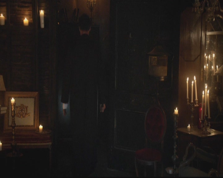 VampireDiariesWorld-dot-org_TheOriginals1x19AnUnblinkingDeath2019.jpg