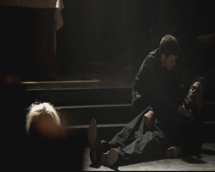 VampireDiariesWorld-dot-org_TheOriginals1x19AnUnblinkingDeath2123.jpg