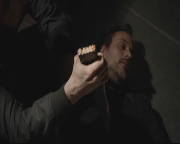 VampireDiariesWorld-dot-org_TheOriginals1x19AnUnblinkingDeath2127.jpg