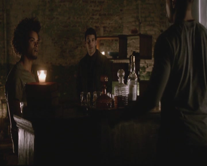 VampireDiariesWorld-dot-org_TheOriginals1x19AnUnblinkingDeath2225.jpg