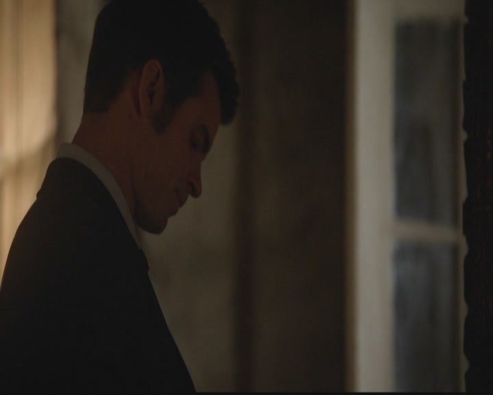 VampireDiariesWorld-dot-org_TheOriginals1x19AnUnblinkingDeath2300.jpg