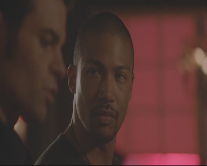 VampireDiariesWorld-dot-org_TheOriginals1x20ACloserWalkWithThee-deletedscene0023.jpg