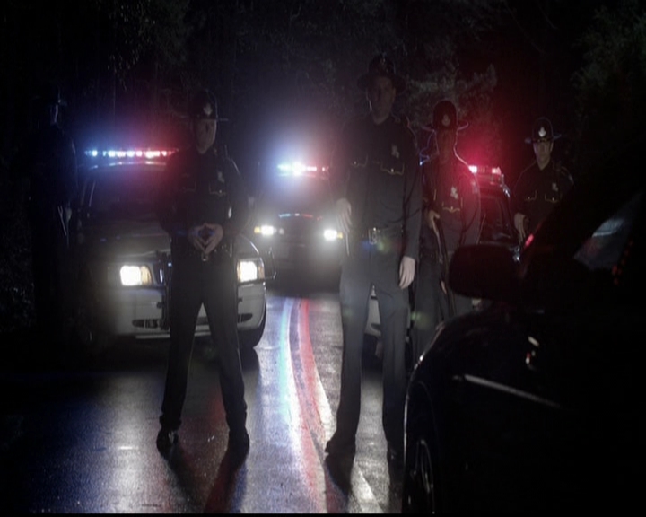 VampireDiariesWorld-dot-org_TheOriginals1x21TheBattleOfNewOrleans0089.jpg