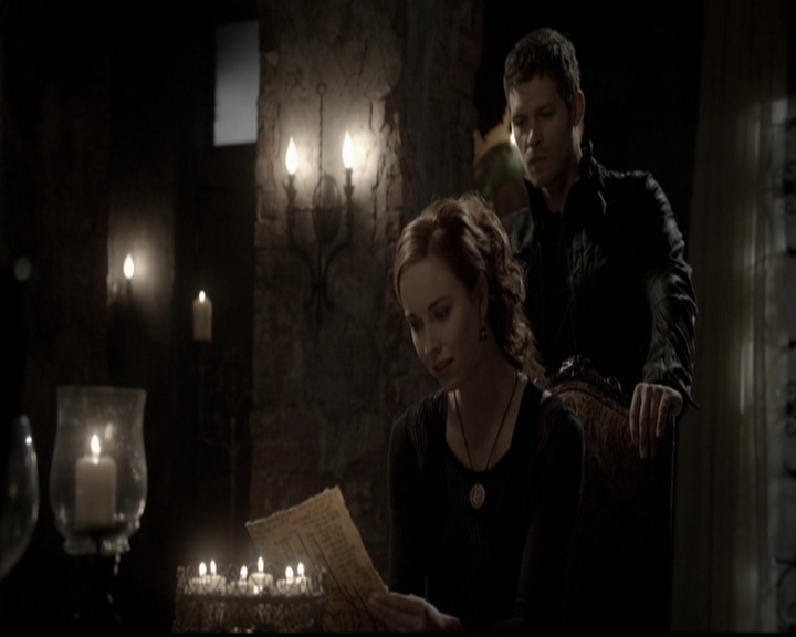 VampireDiariesWorld-dot-org_TheOriginals1x21TheBattleOfNewOrleans0195.jpg