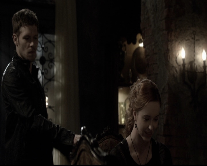 VampireDiariesWorld-dot-org_TheOriginals1x21TheBattleOfNewOrleans0206.jpg