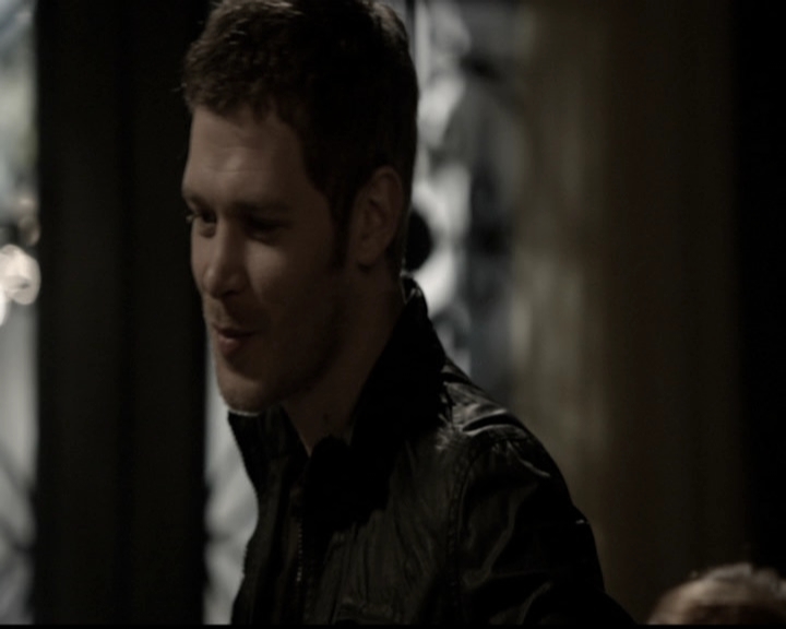 VampireDiariesWorld-dot-org_TheOriginals1x21TheBattleOfNewOrleans0224.jpg