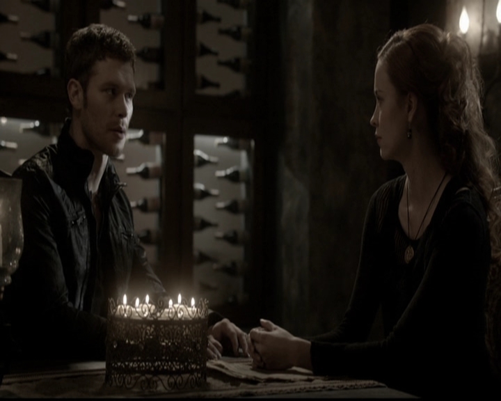 VampireDiariesWorld-dot-org_TheOriginals1x21TheBattleOfNewOrleans0263.jpg