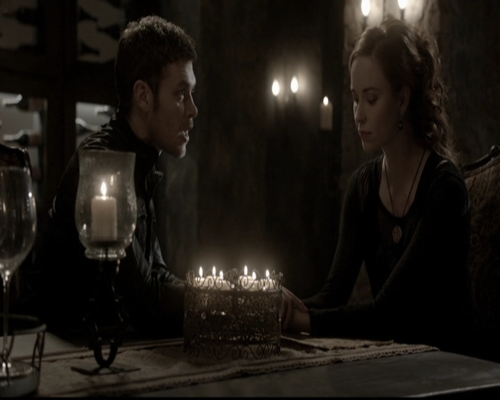 VampireDiariesWorld-dot-org_TheOriginals1x21TheBattleOfNewOrleans0293.jpg