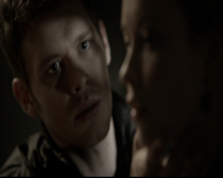 VampireDiariesWorld-dot-org_TheOriginals1x21TheBattleOfNewOrleans0302.jpg