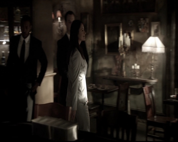 VampireDiariesWorld-dot-org_TheOriginals1x21TheBattleOfNewOrleans0412.jpg