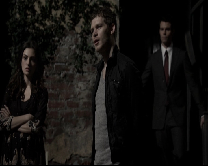 VampireDiariesWorld-dot-org_TheOriginals1x21TheBattleOfNewOrleans1029.jpg