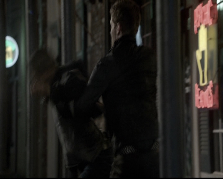 VampireDiariesWorld-dot-org_TheOriginals1x21TheBattleOfNewOrleans1497.jpg