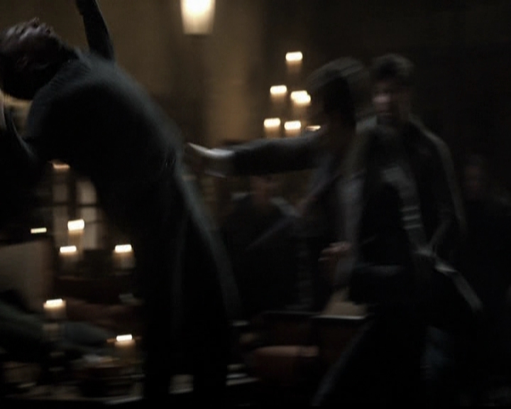 VampireDiariesWorld-dot-org_TheOriginals1x21TheBattleOfNewOrleans1559.jpg