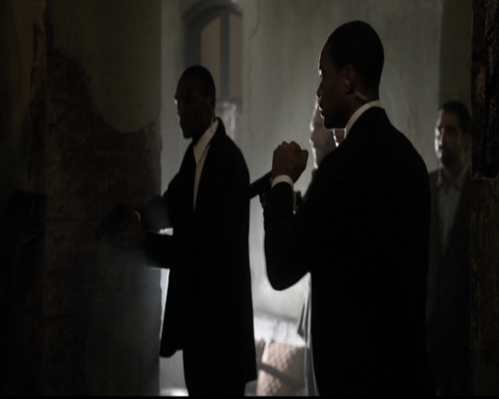 VampireDiariesWorld-dot-org_TheOriginals1x21TheBattleOfNewOrleans1578.jpg VampireDiariesWorld-dot-org_TheOriginals1x21TheBattleOfNewOrleans1578.jpg