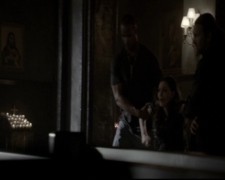 VampireDiariesWorld-dot-org_TheOriginals1x21TheBattleOfNewOrleans2248.jpg