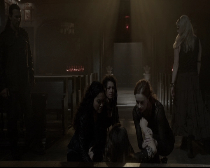 VampireDiariesWorld-dot-org_TheOriginals1x21TheBattleOfNewOrleans2270.jpg