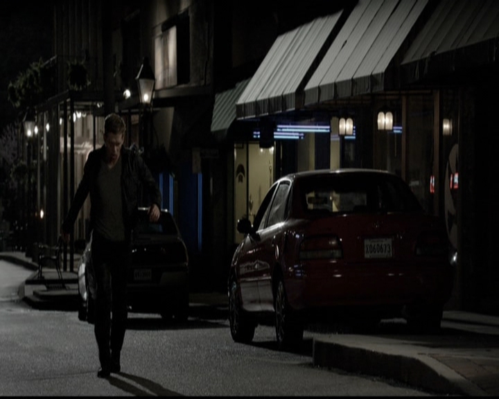 VampireDiariesWorld-dot-org_TheOriginals1x21TheBattleOfNewOrleans2309.jpg