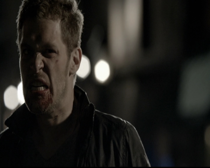 VampireDiariesWorld-dot-org_TheOriginals1x21TheBattleOfNewOrleans2316.jpg