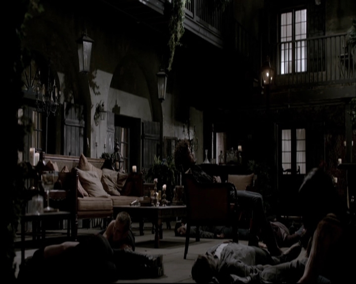 VampireDiariesWorld-dot-org_TheOriginals1x22FromACradleToAGrave-deletedscene0479.jpg