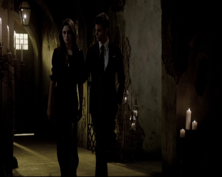 VampireDiariesWorld-dot-org_TheOriginals1x22FromACradleToAGrave-deletedscene0507.jpg