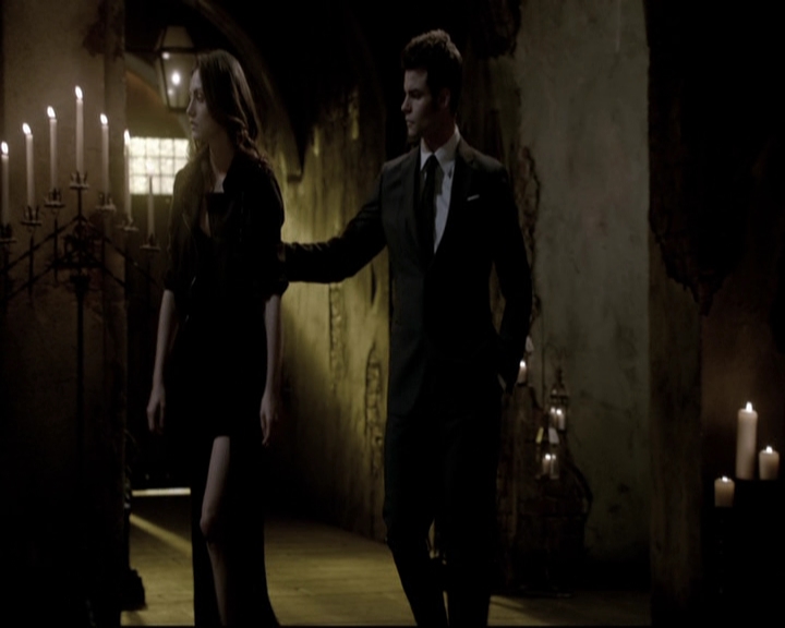 VampireDiariesWorld-dot-org_TheOriginals1x22FromACradleToAGrave-deletedscene0508.jpg